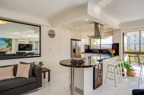 Gemini Court Holiday Apartments - Tourism Townsville 7