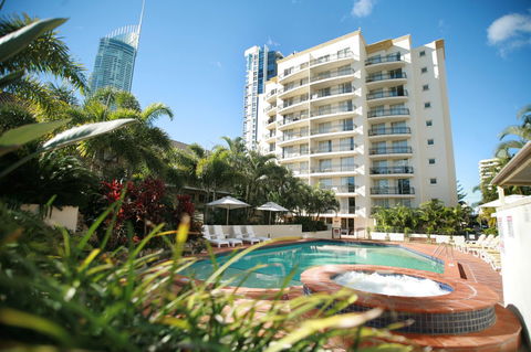Palazzo Colonnades - Tourism Townsville 0