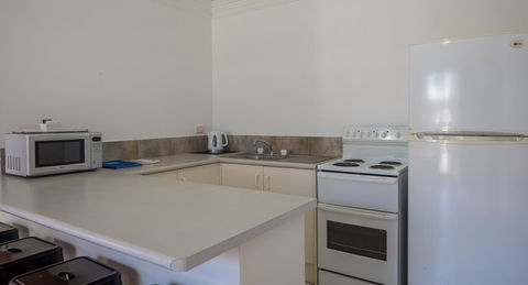 Bilinga Beach Motel - Tourism Townsville 44