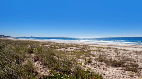 Bilinga Beach Motel - Tourism Townsville 27