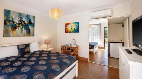 Bilinga Beach Motel - Tourism Townsville 12