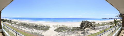 Bilinga Beach Motel - Tourism Townsville 16