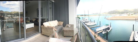 Absolute Waterfront Magnetic Island - Tourism Townsville 7