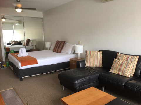 Absolute Waterfront Magnetic Island - Tourism Townsville 22