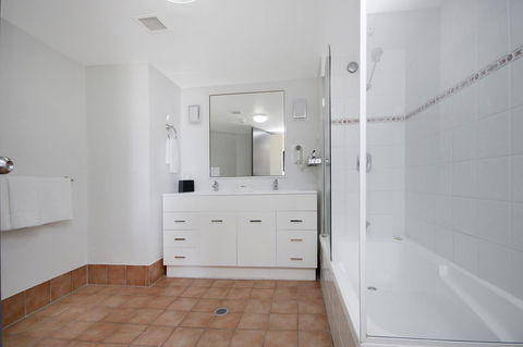 Sovereign On The Gold Coast - Tourism Townsville 24