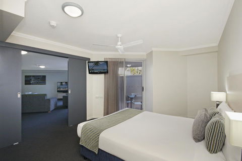 Sovereign On The Gold Coast - Tourism Townsville 37