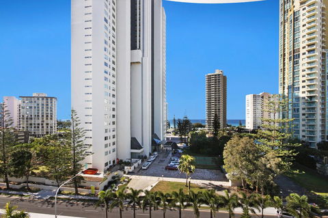 Sovereign On The Gold Coast - Tourism Townsville 17