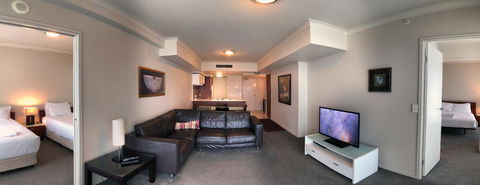 Private 2 Bedroom Apartment @ Chevron Towers - Tourism Townsville 1