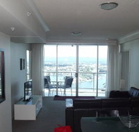 Private 2 Bedroom Apartment  Chevron Towers - Tourism Townsville