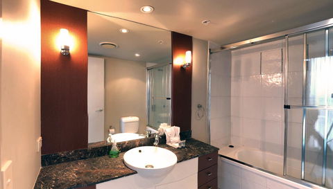 Private 2 Bedroom Apartment @ Chevron Towers - Tourism Townsville 9