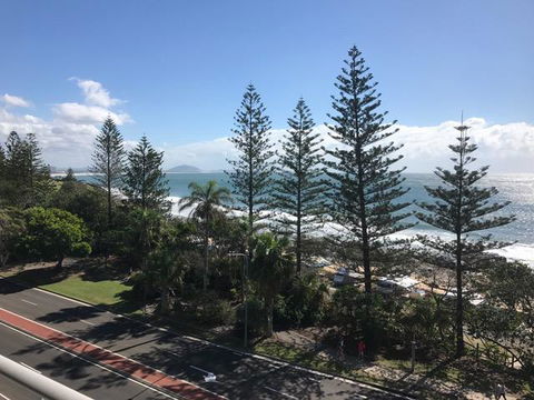 Northwind Beachfront Apartments - Tourism Townsville 10