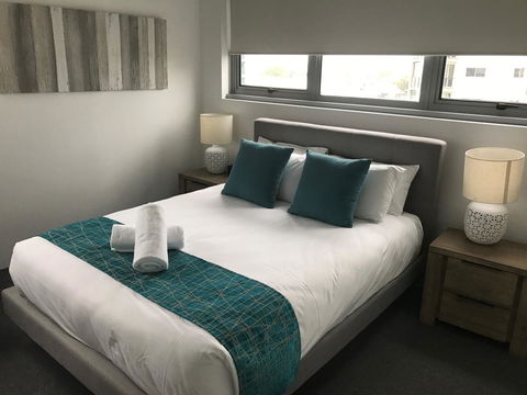 Northwind Beachfront Apartments - Tourism Townsville 8