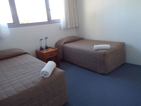 Northwind Beachfront Apartments - Tourism Townsville 17