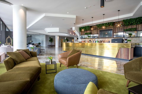 Eatons Hill Hotel - Tourism Townsville 7
