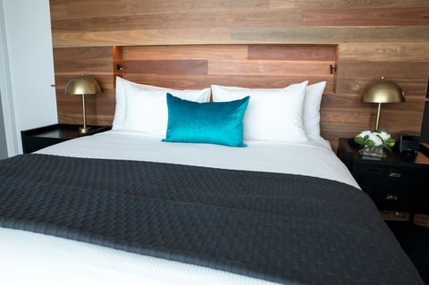 Eatons Hill Hotel - Tourism Townsville 33