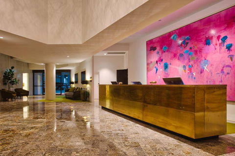 Eatons Hill Hotel - Tourism Townsville 0