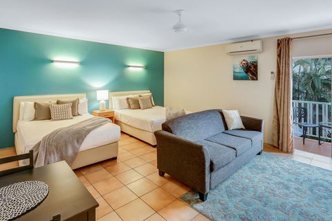 Coral Tree Inn - Tourism Townsville 6
