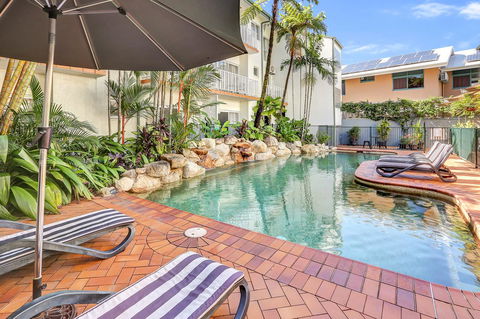 Coral Tree Inn - Tourism Townsville 2