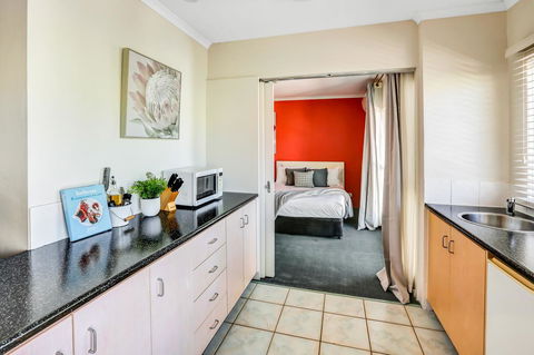 Coral Tree Inn - Tourism Townsville 27
