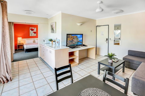 Coral Tree Inn - Tourism Townsville 25