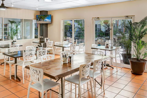 Coral Tree Inn - Tourism Townsville 26