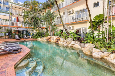 Coral Tree Inn - Tourism Townsville 24