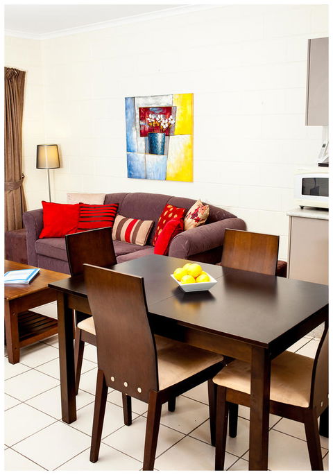 Clifton Sands Holiday Units - Tourism Townsville 31