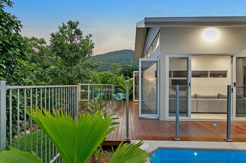 Oceans Edge Holiday Home - Tourism Townsville 17
