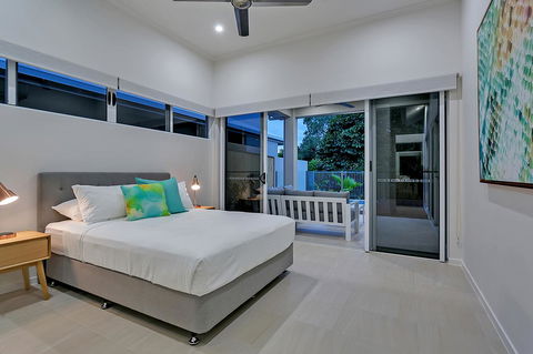 Oceans Edge Holiday Home - Tourism Townsville 12