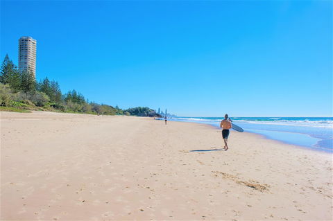 Key Largo Holiday Apartments - Tourism Townsville 1