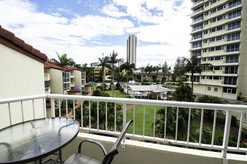 Key Largo Holiday Apartments - Tourism Townsville 5