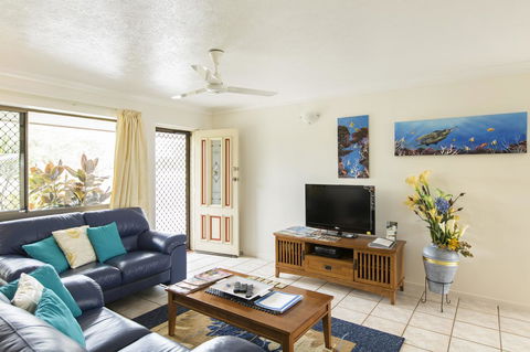 Marcol Place Holiday Apartments - Tourism Townsville 11
