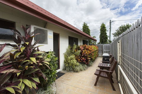 Marcol Place Holiday Apartments - Tourism Townsville 8