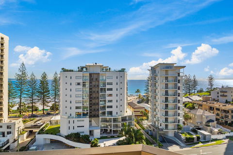 Rainbow Commodore Coolangatta - Tourism Townsville 35