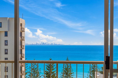 Rainbow Commodore Coolangatta - Tourism Townsville 2