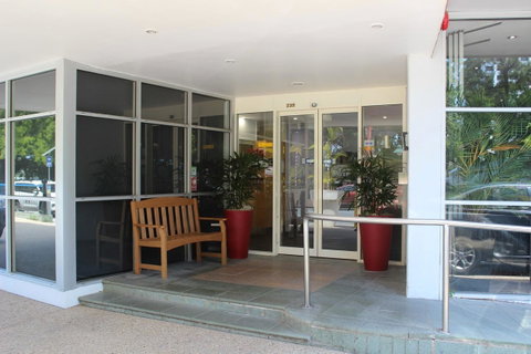 Madison Tower Mill Hotel - Tourism Townsville 1