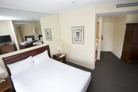 Madison Tower Mill Hotel - Tourism Townsville 9