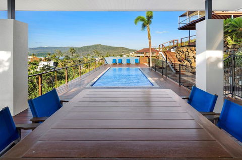 Nautilus On The Hill - Airlie Beach - Tourism Townsville 21