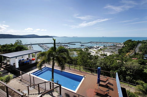 Nautilus On The Hill - Airlie Beach - Tourism Townsville 41