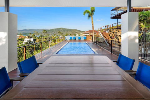 Nautilus On The Hill - Airlie Beach - Tourism Townsville 39