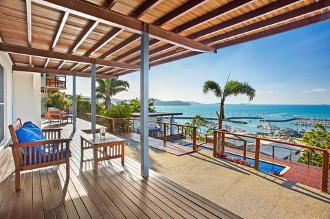 Nautilus On The Hill - Airlie Beach - Tourism Townsville 32