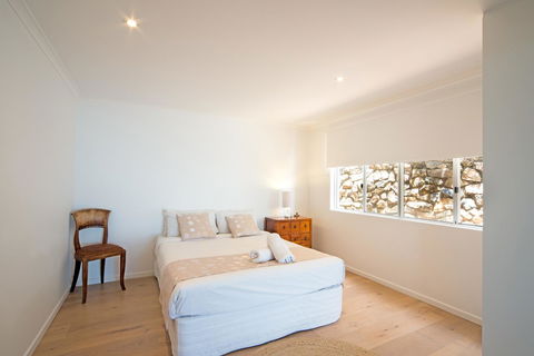Nautilus On The Hill - Airlie Beach - Tourism Townsville 8