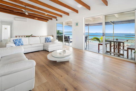 Nautilus On The Hill - Airlie Beach - Tourism Townsville 14