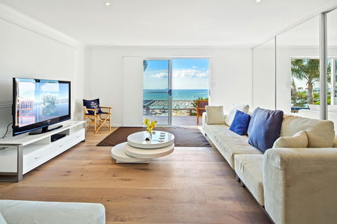 Nautilus On The Hill - Airlie Beach - Tourism Townsville 16