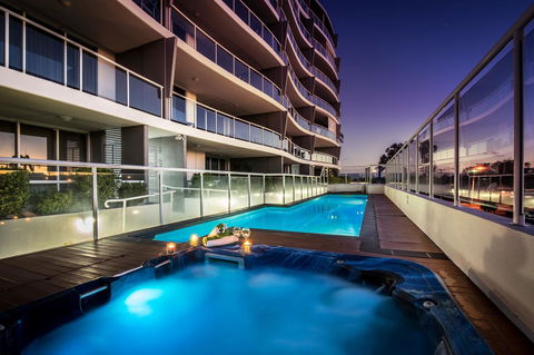 Pandanus Mooloolaba - Tourism Townsville 0