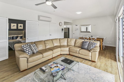Rimini Holiday Apartments - Tourism Townsville 20