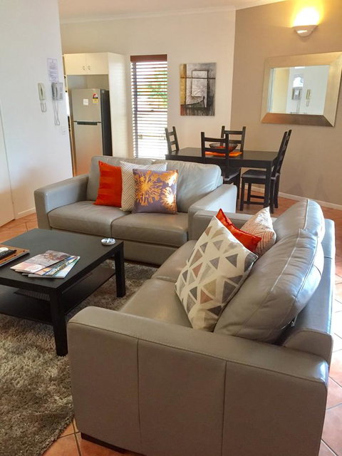 Rimini Holiday Apartments - Tourism Townsville 43