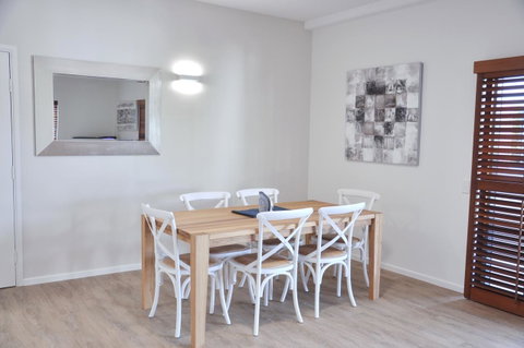 Rimini Holiday Apartments - Tourism Townsville 30