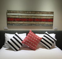 Calamvale Hotel Suites and Conference Centre - Tourism Townsville