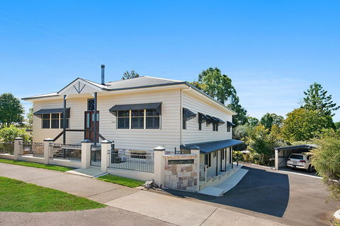 The Guesthouse Maleny - Tourism Townsville 0